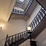 Elegant 125m2 Downtown