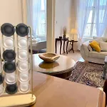Elegant 125m2 Downtown شقة