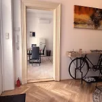 Elegant 125m2 Downtown *