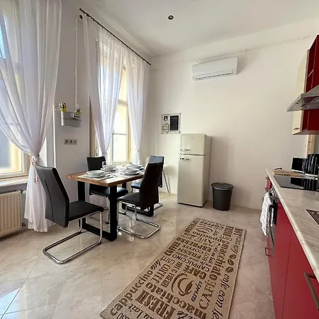 Daire Elegant 125m2 Downtown *
