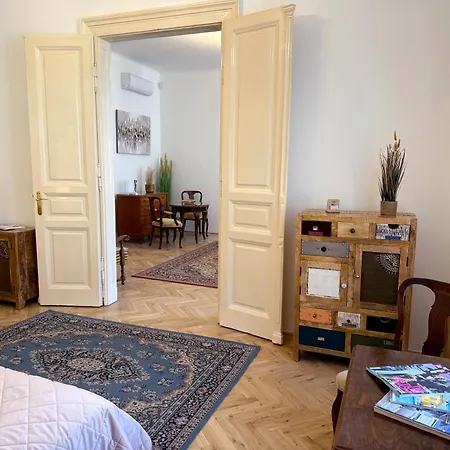 Daire Elegant 125m2 Downtown