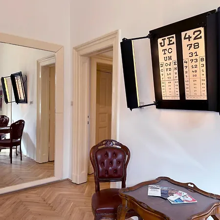 Lejlighed Elegant 125m2 Downtown *