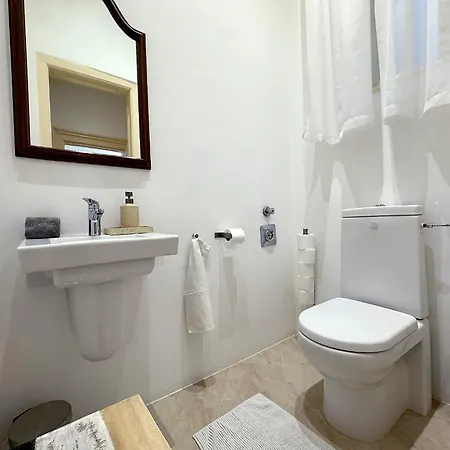 Elegant 125m2 Downtown Budapeşte
