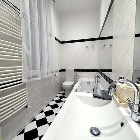Elegant 125m2 Downtown Daire *