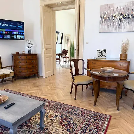 Lejlighed Elegant 125m2 Downtown Budapest