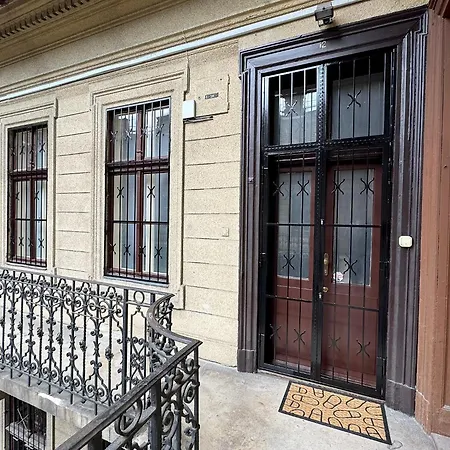 Elegant 125m2 Downtown * Budapeşte