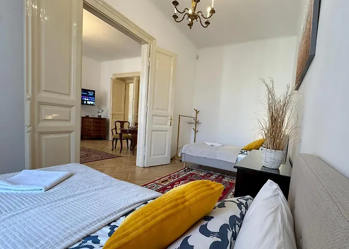 Elegant 125m2 Downtown * Budapesta