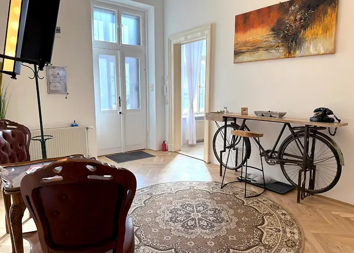 Elegant 125m2 Downtown Lägenhet *