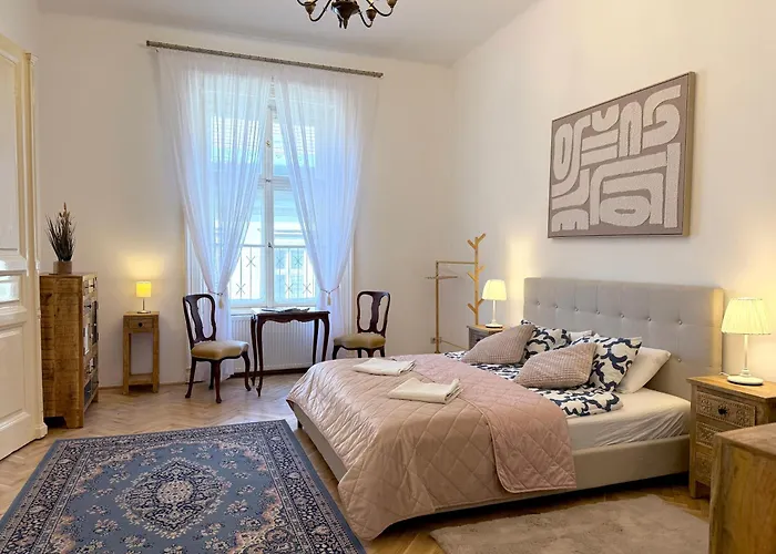 Lägenhet Elegant 125m2 Downtown *