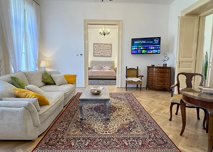 Elegant 125m2 Downtown * Budapest