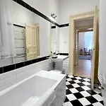 Elegant 125m2 Downtown * Boedapest