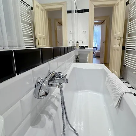 Lägenhet Elegant 125m2 Downtown Budapest