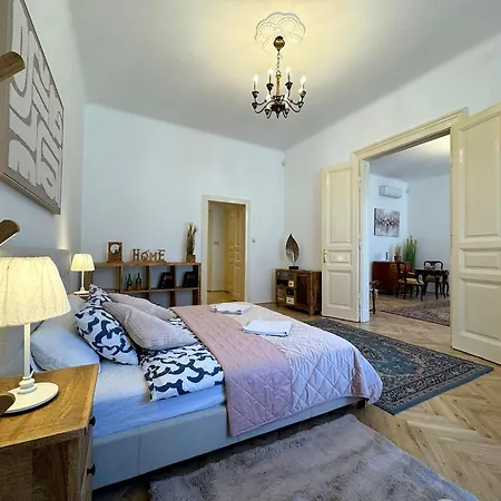 Elegant 125m2 Downtown Будапешт