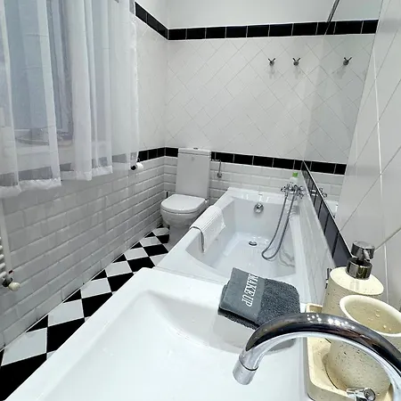 Elegant 125m2 Downtown Будапешт