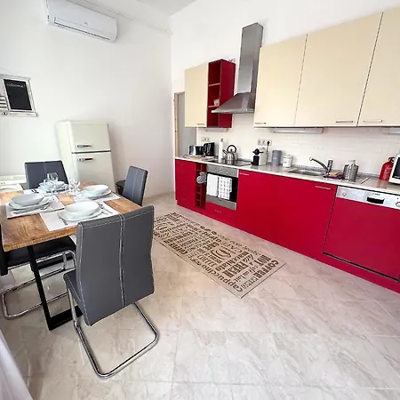 Elegant 125m2 Downtown