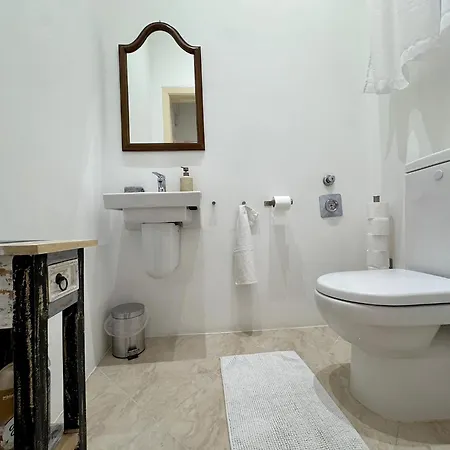 Elegant 125m2 Downtown